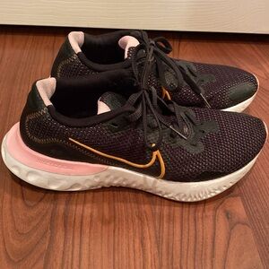 Nike Women's Renew Shoes Black and Pink Running Sneakers Sz 7.5